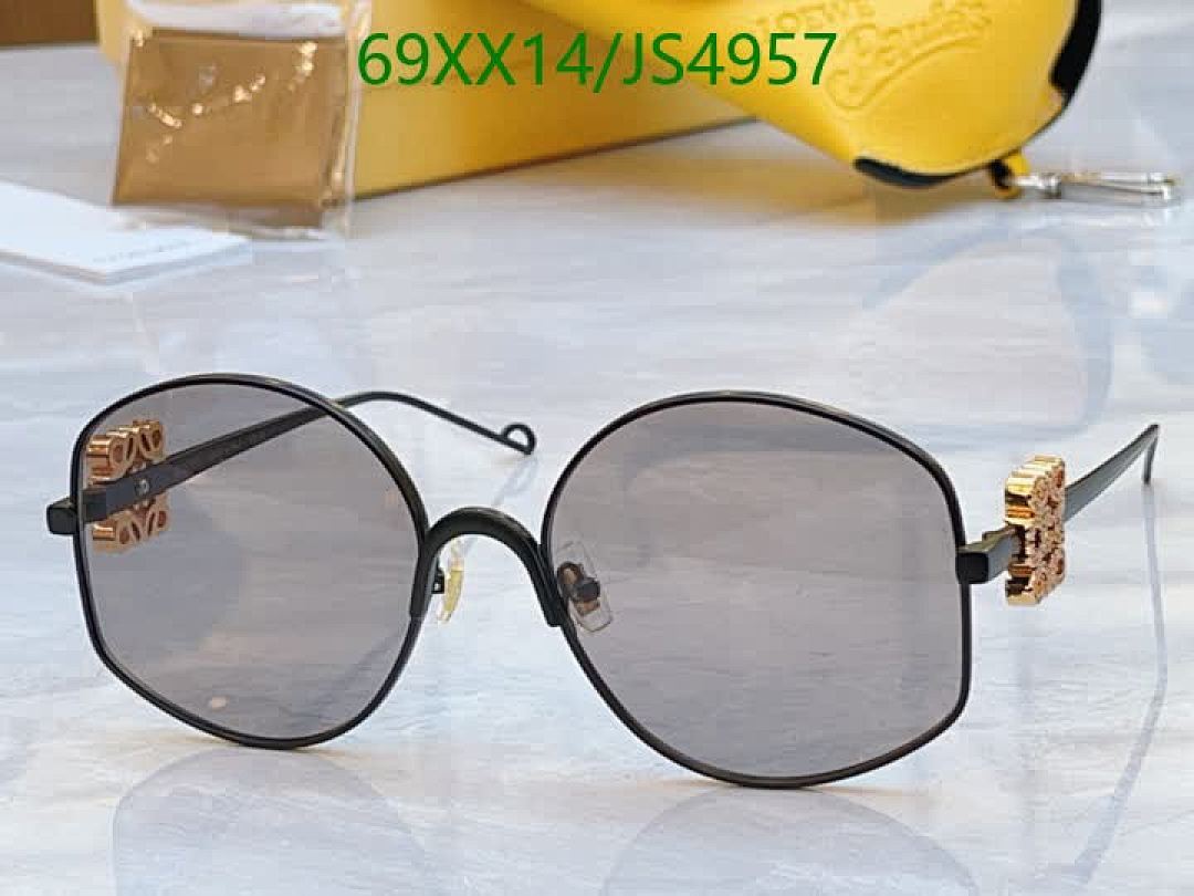 Loewe-Glasses Code: JS4957 $: 69USD