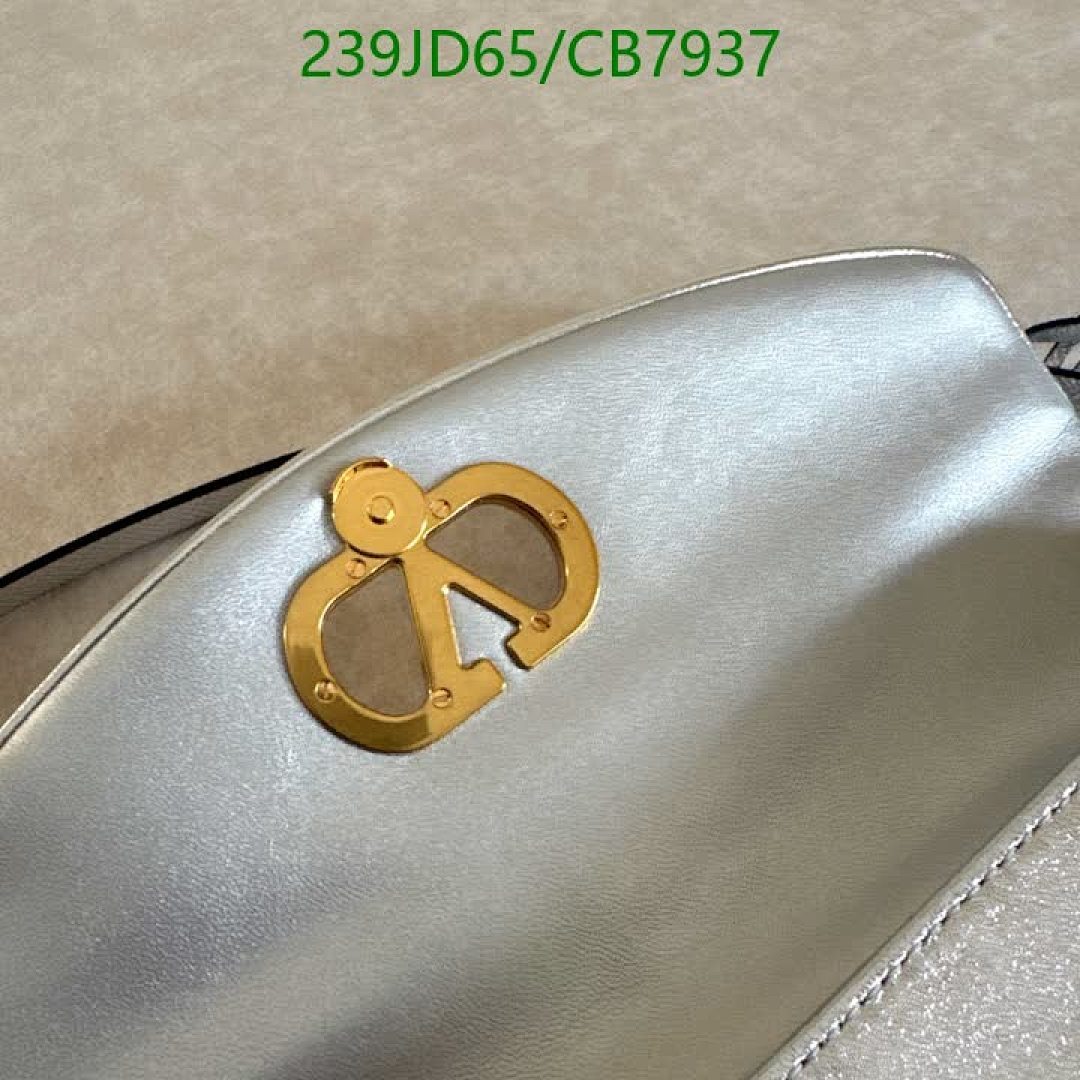 Valentino-Bag-Mirror Quality Code: CB7937 $: 239USD