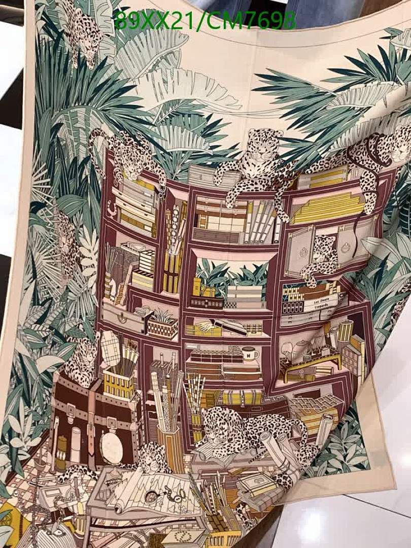Hermes-Scarf Code: CM7698 $: 89USD