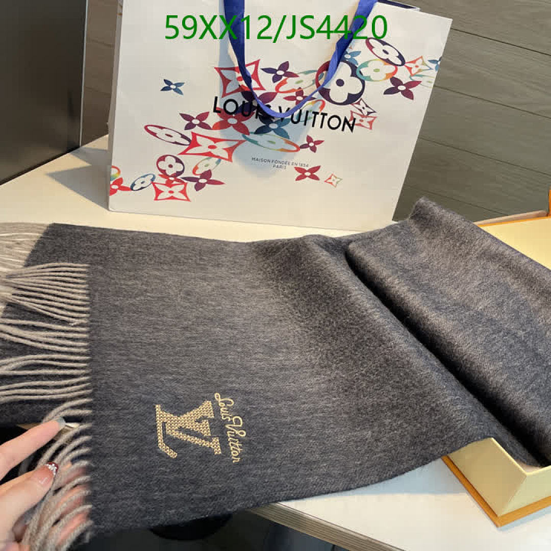 LV-Scarf Code: JS4420 $: 59USD
