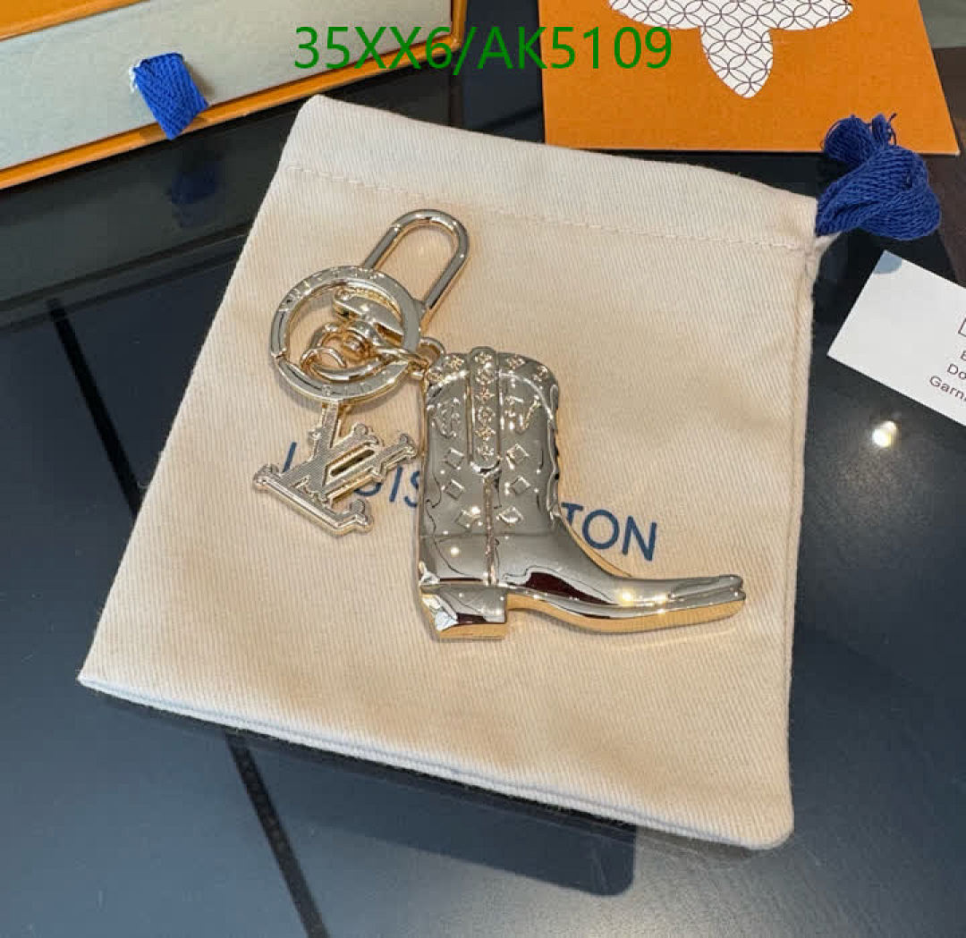 LV-Key pendant Code: AK5109 $: 35USD