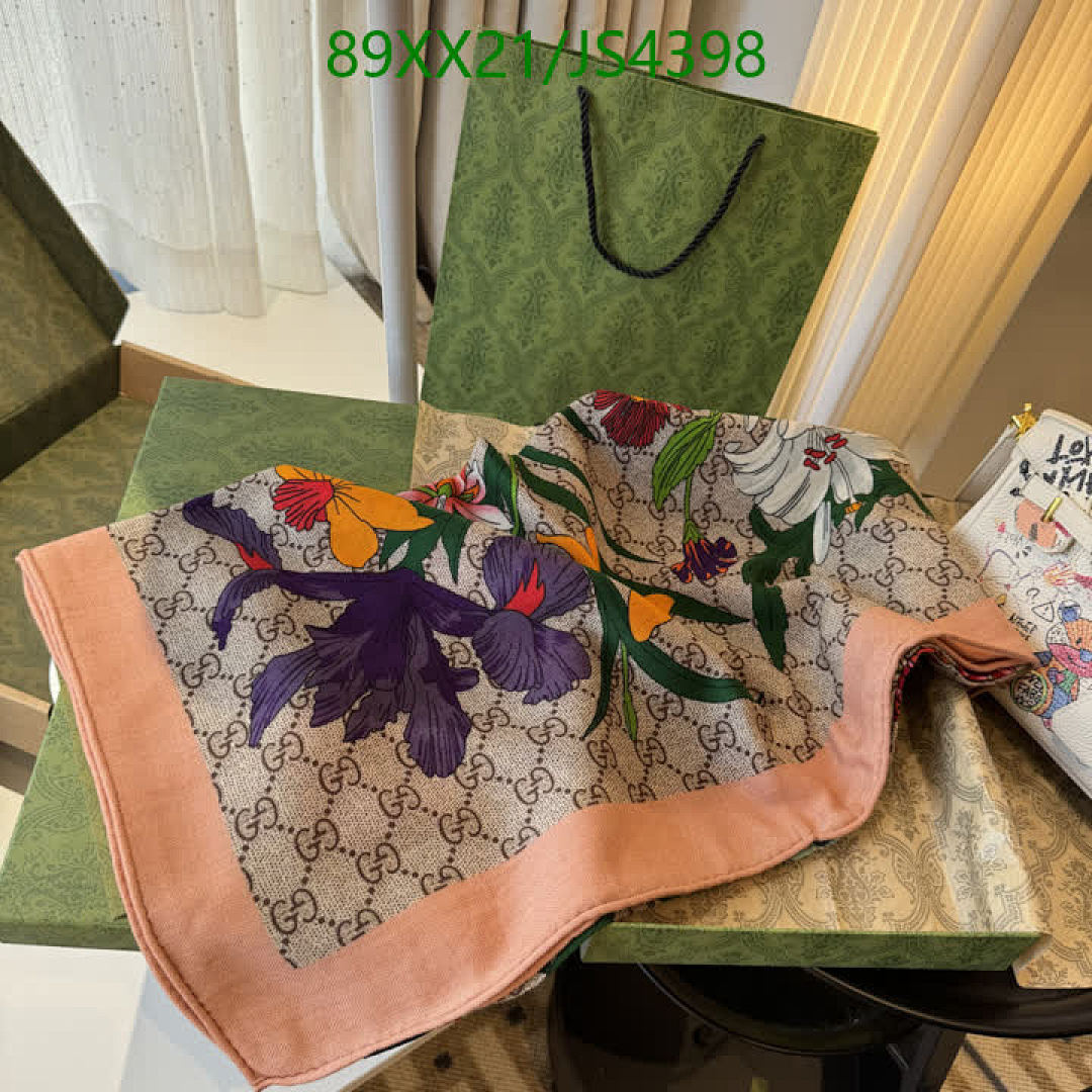 Gucci-Scarf Code: JS4398 $: 89USD