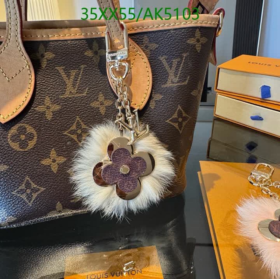 LV-Key pendant Code: AK5103 $: 35USD