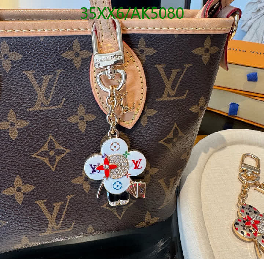 LV-Key pendant Code: AK5080 $: 35USD