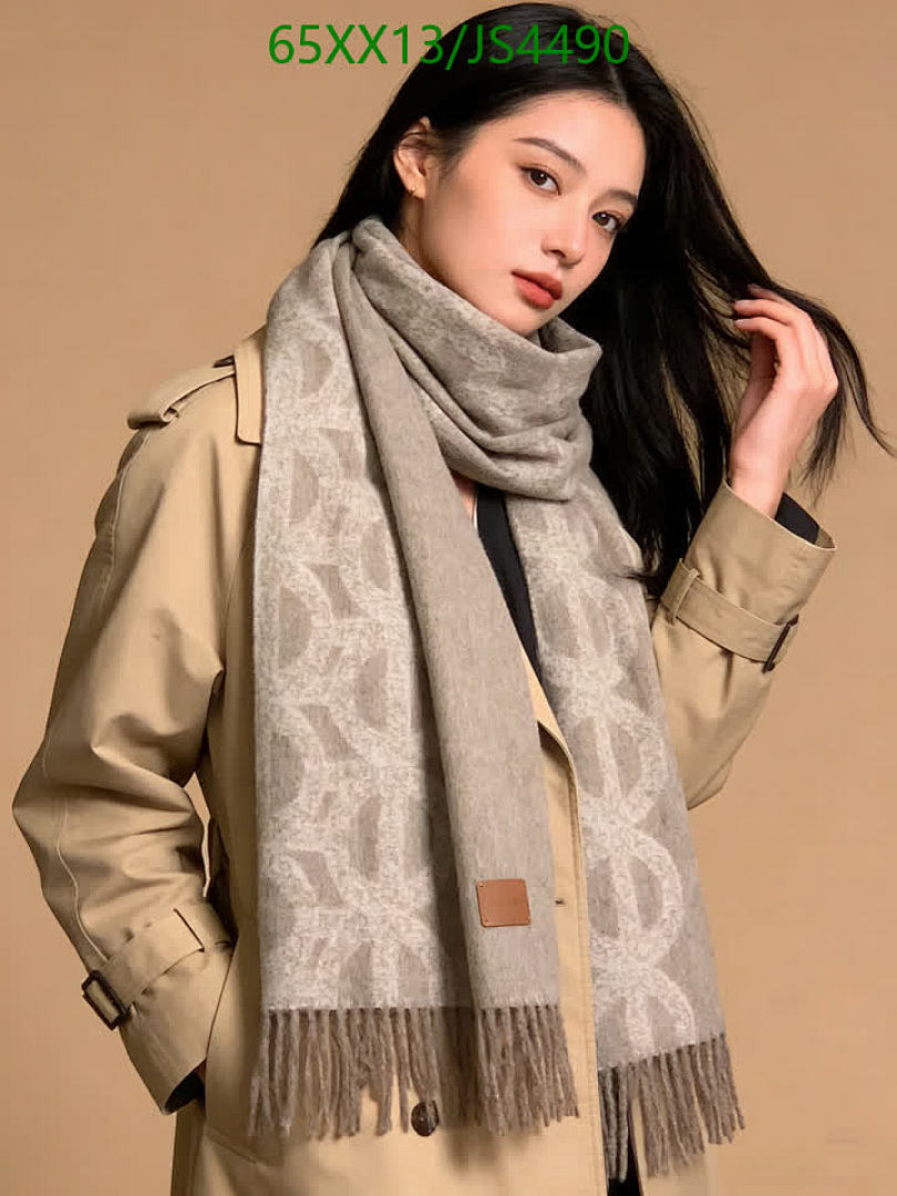 Hermes-Scarf Code: JS4490 $: 65USD