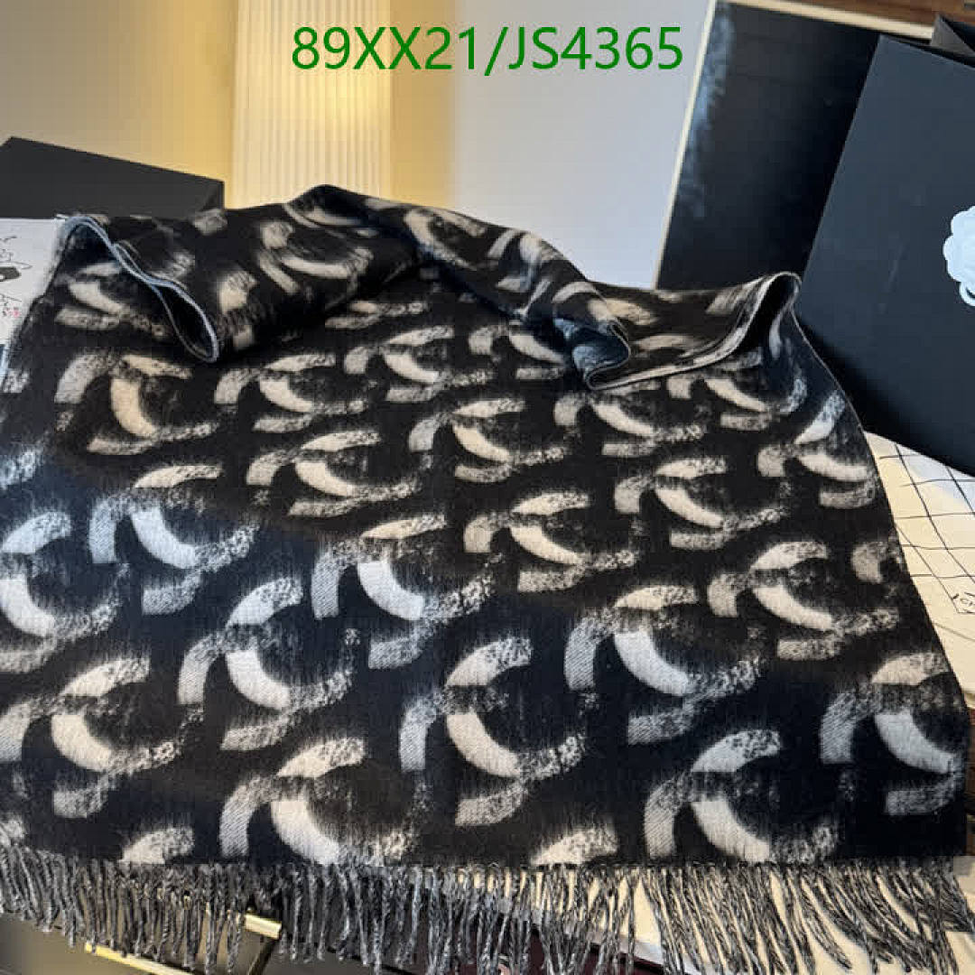 Chanel-Scarf Code: JS4365 $: 89USD