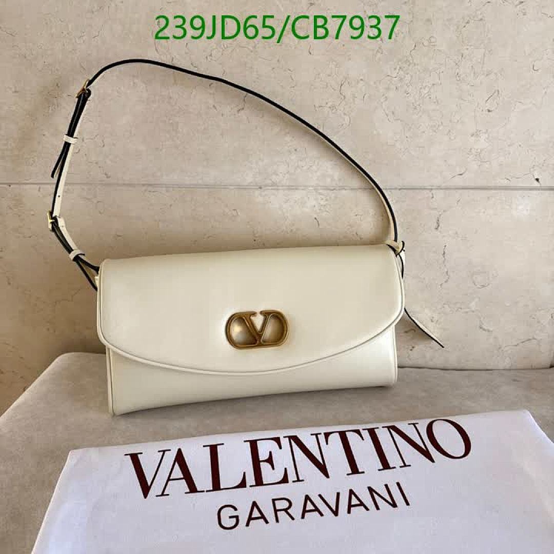 Valentino-Bag-Mirror Quality Code: CB7937 $: 239USD