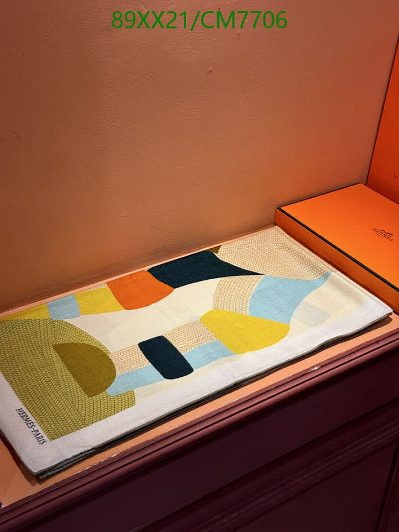 Hermes-Scarf Code: CM7706 $: 89USD