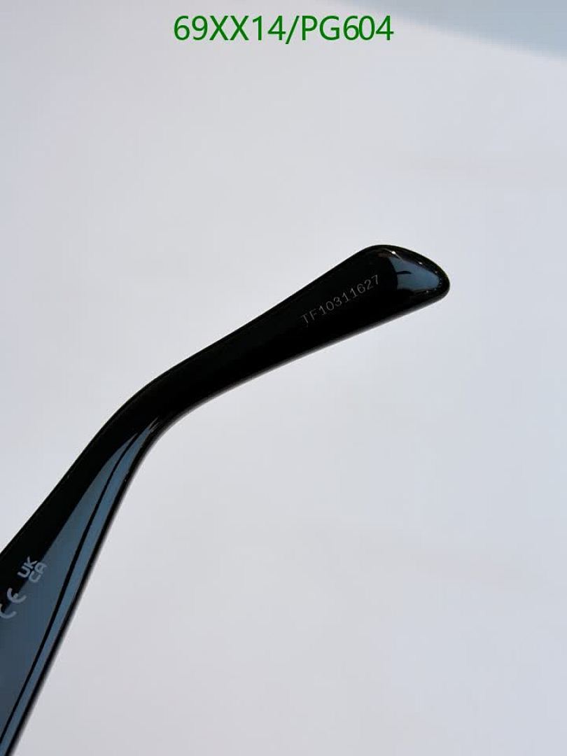 Celine-Glasses Code: PG604 $: 69USD