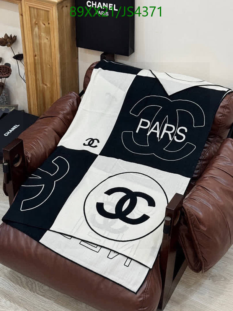 Chanel-Scarf Code: JS4371 $: 89USD