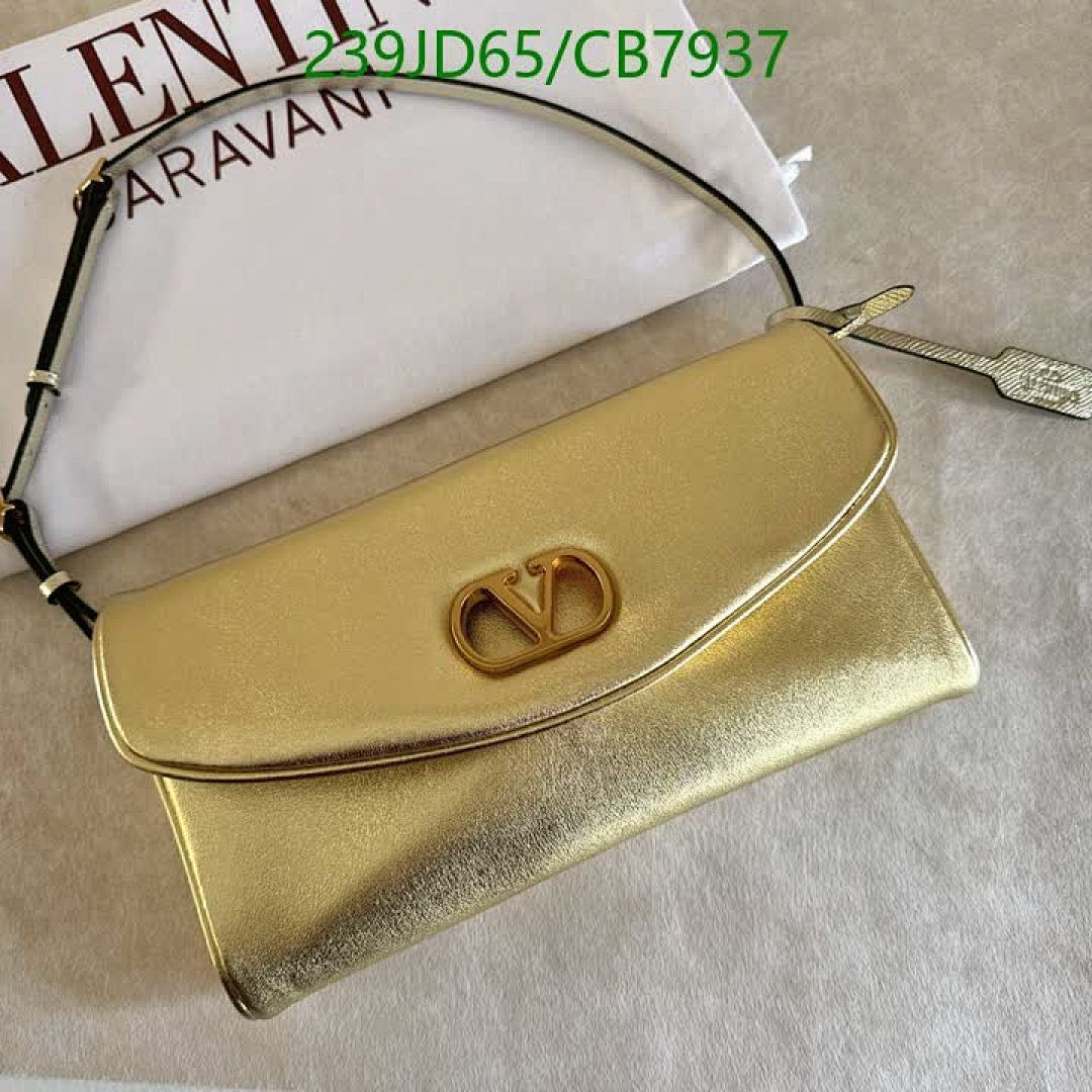 Valentino-Bag-Mirror Quality Code: CB7937 $: 239USD