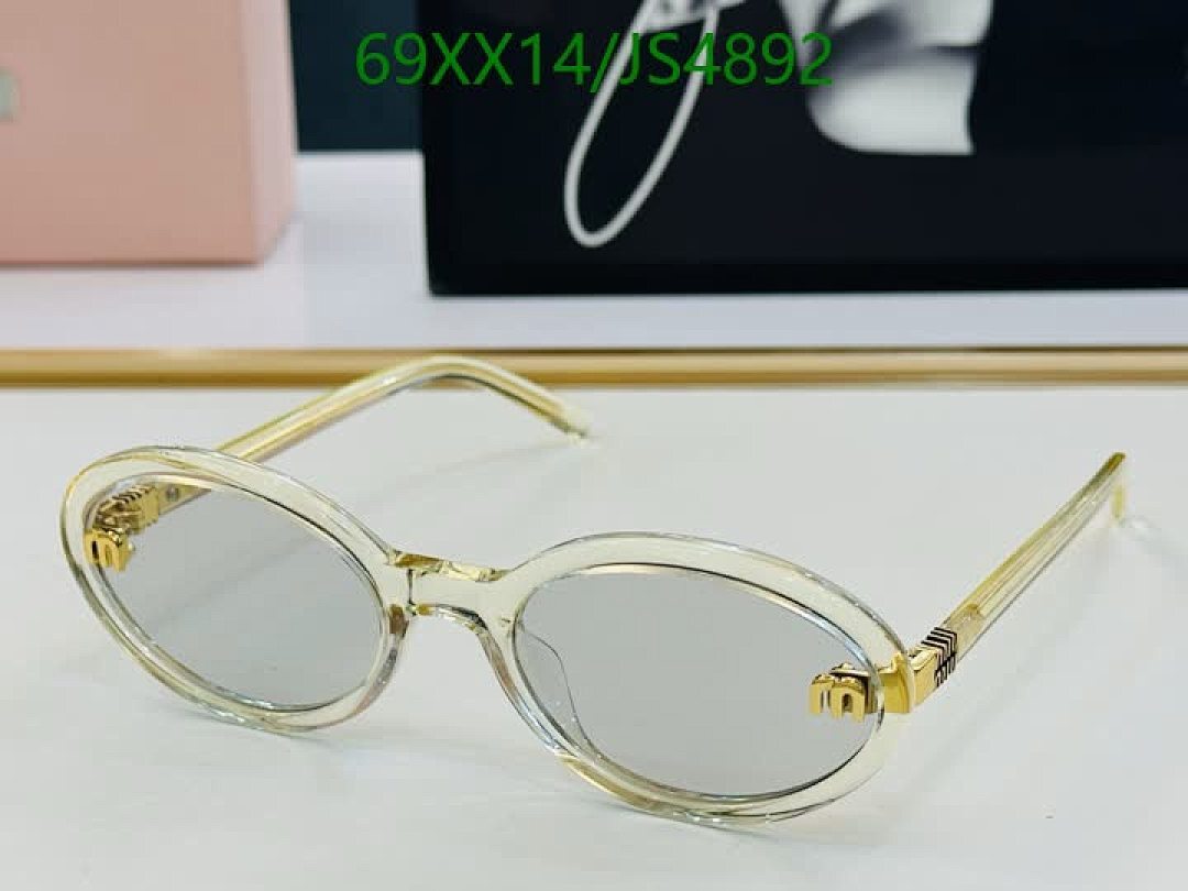 Miu Miu-Glasses Code: JS4892 $: 69USD