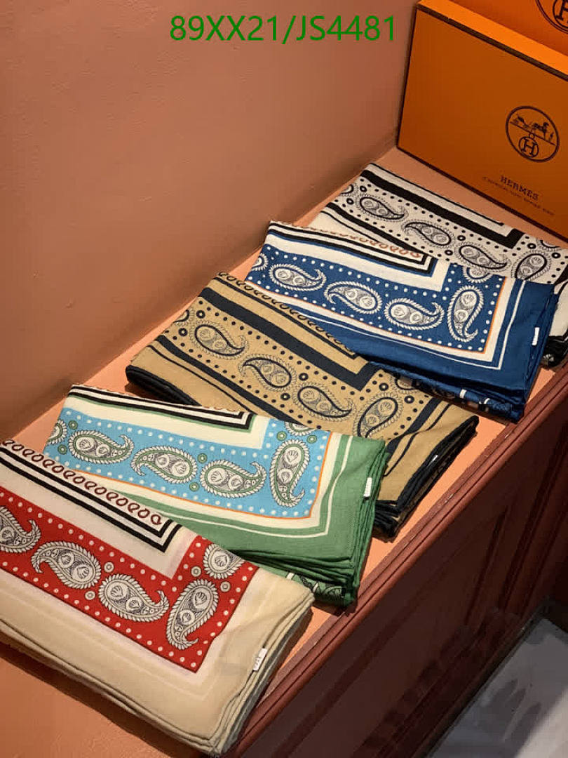 Hermes-Scarf Code: JS4481 $: 89USD
