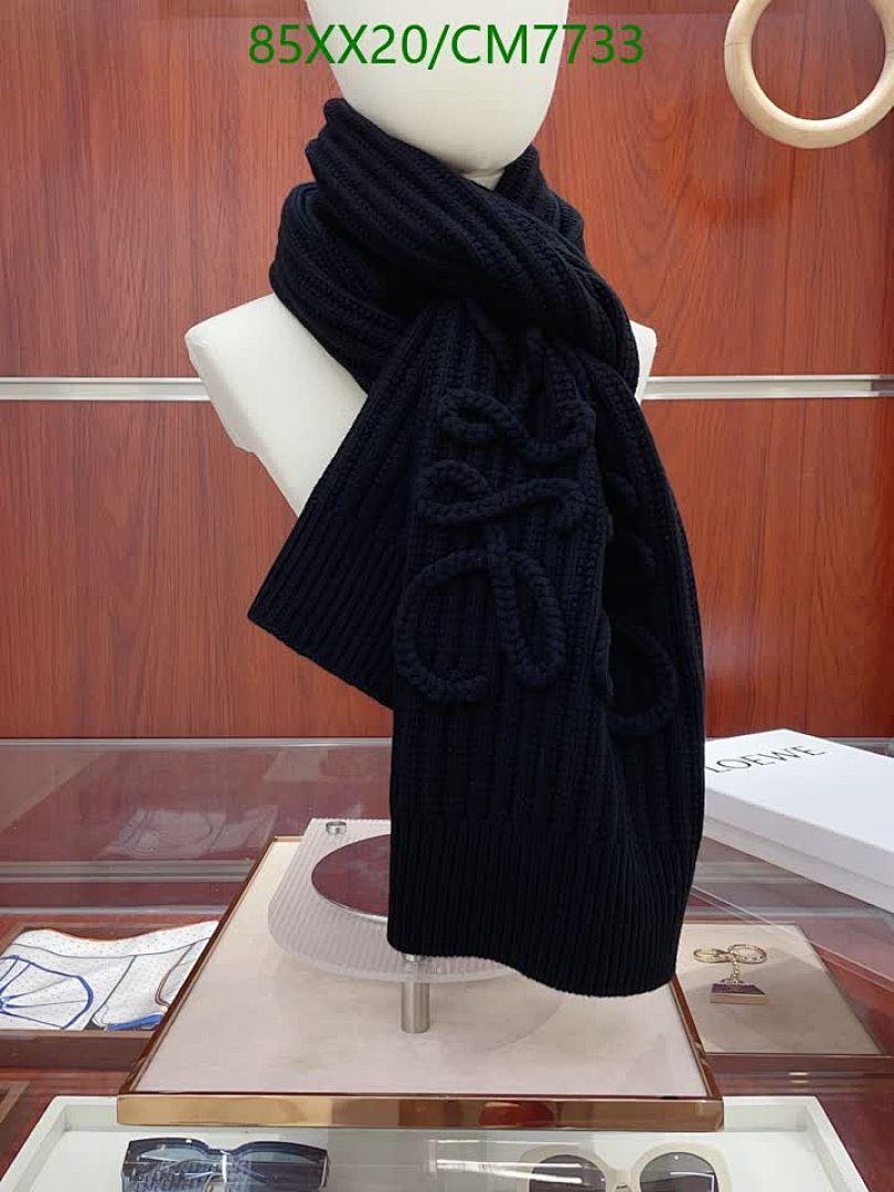 Loewe-Scarf Code: CM7733 $: 85USD