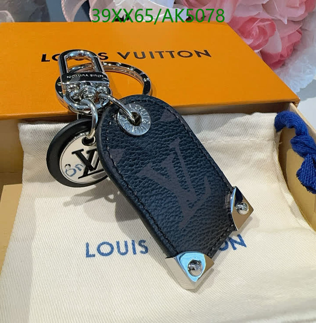 LV-Key pendant Code: AK5078 $: 39USD