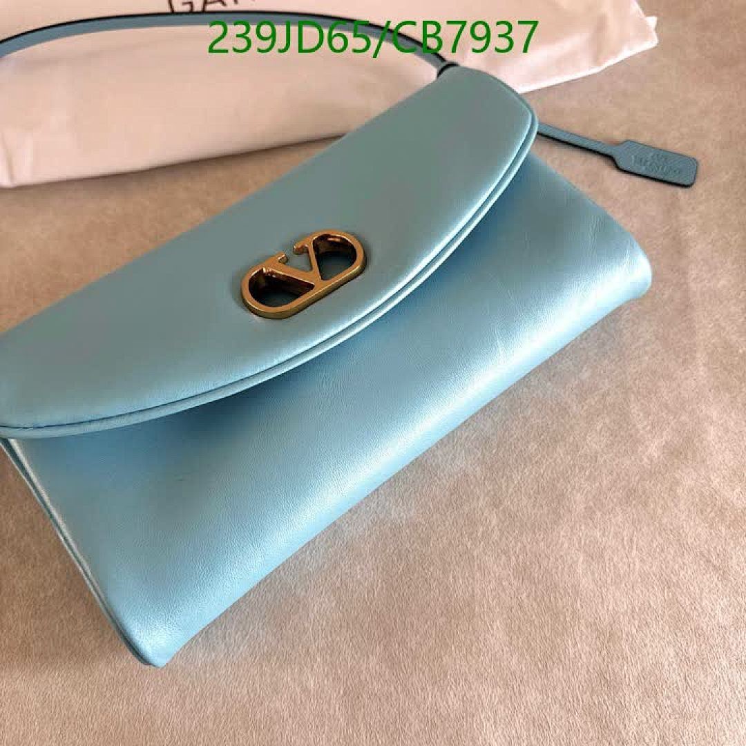 Valentino-Bag-Mirror Quality Code: CB7937 $: 239USD