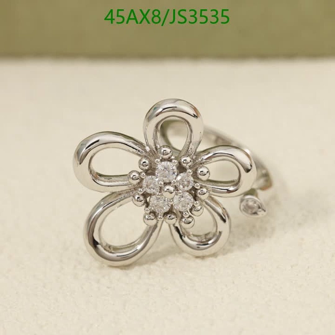 Van Cleef & Arpels-Jewelry Code: JS3535 $: 45USD