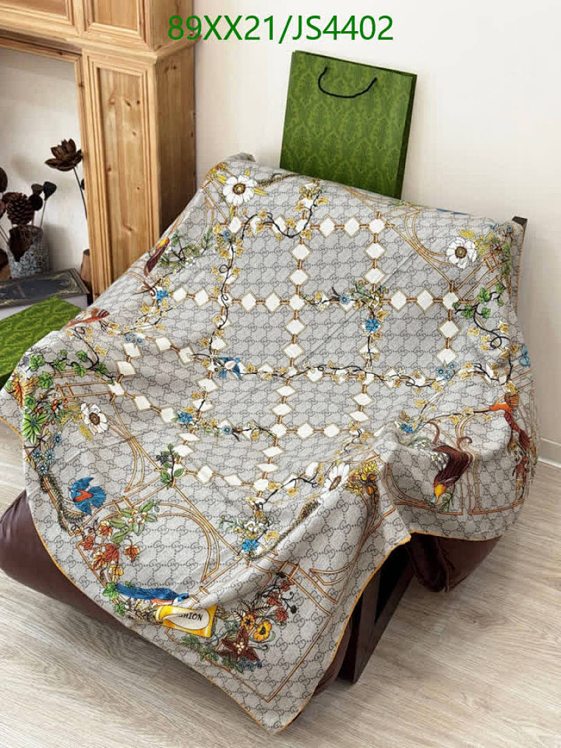 Gucci-Scarf Code: JS4402 $: 89USD