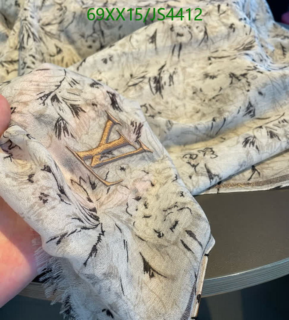 LV-Scarf Code: JS4412 $: 69USD
