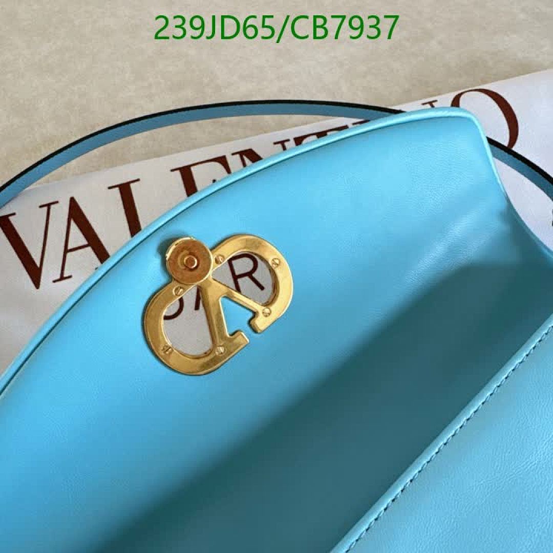 Valentino-Bag-Mirror Quality Code: CB7937 $: 239USD