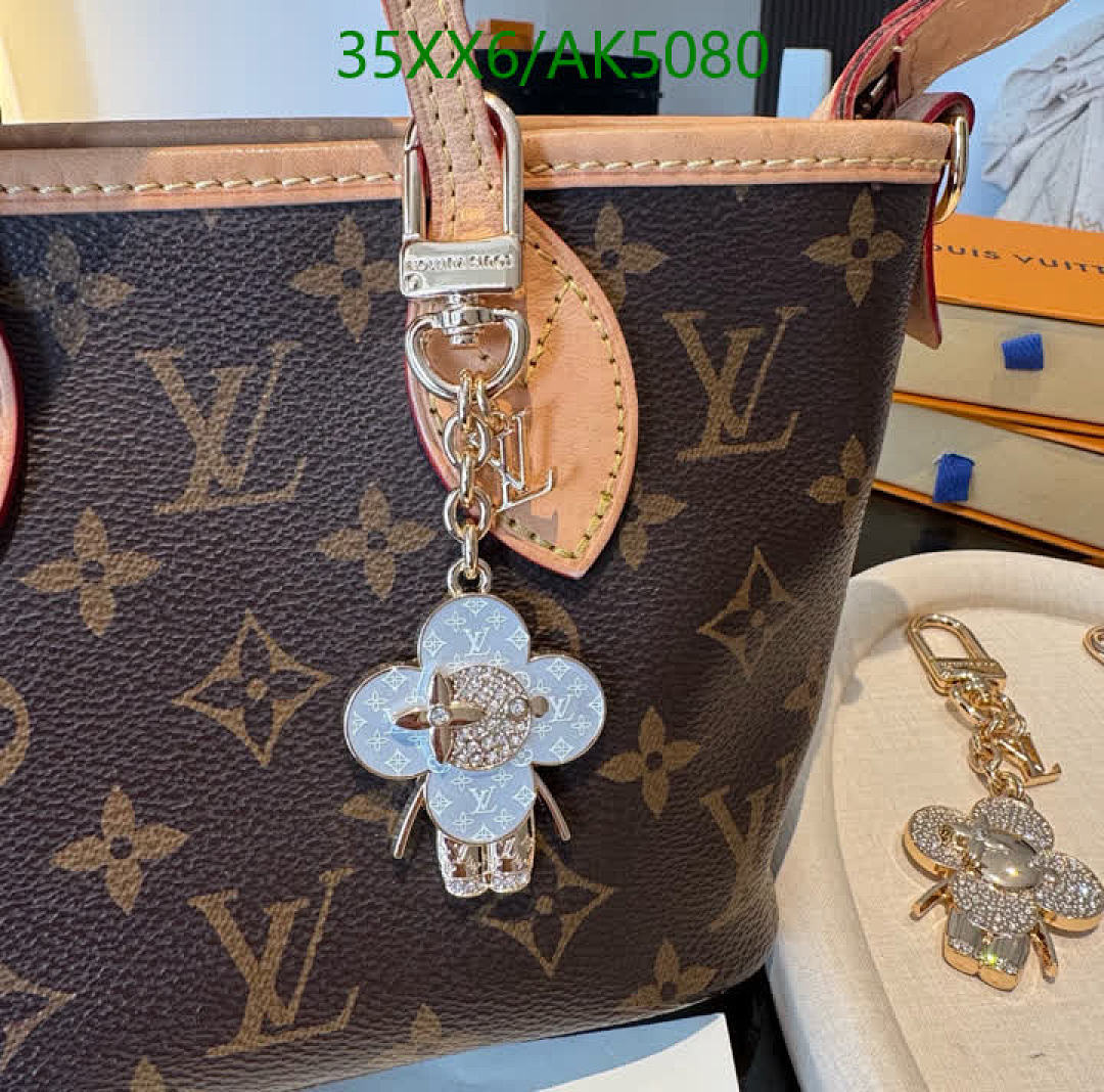 LV-Key pendant Code: AK5080 $: 35USD