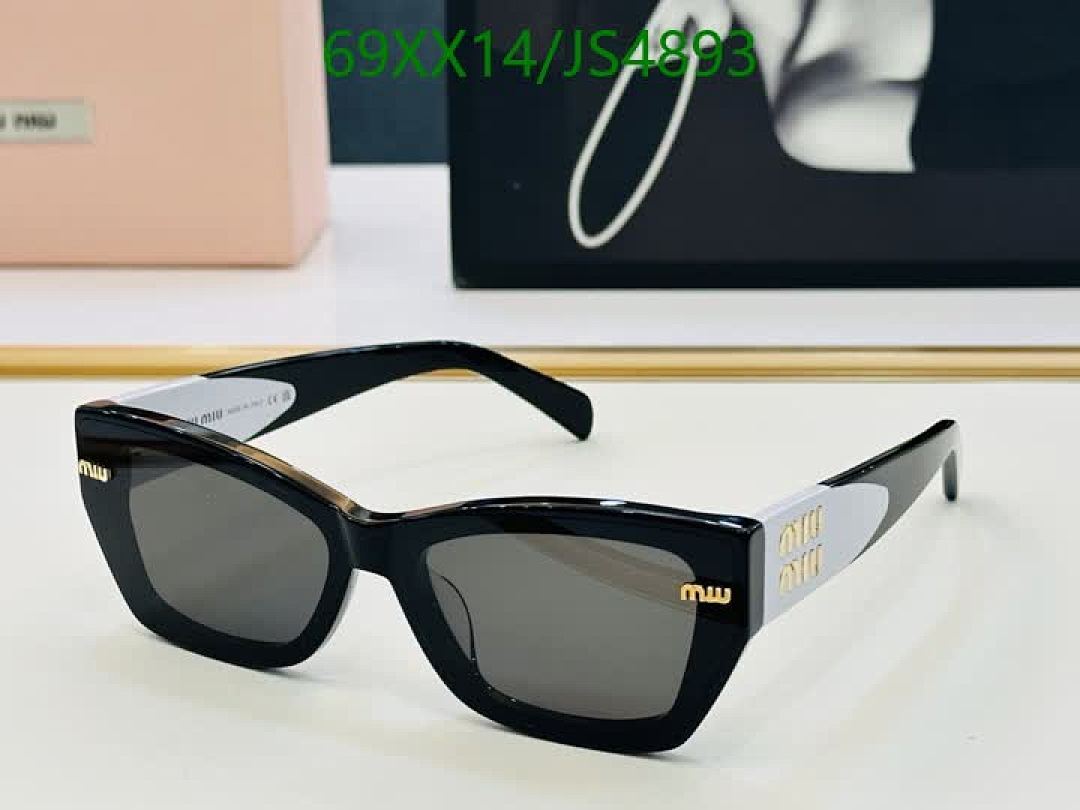 Miu Miu-Glasses Code: JS4893 $: 69USD