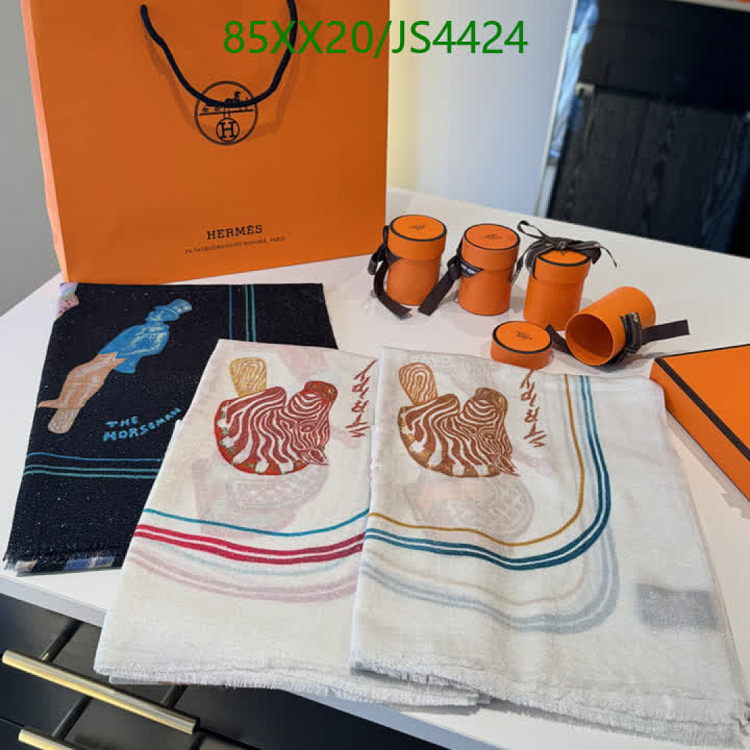LV-Scarf Code: JS4424 $: 85USD