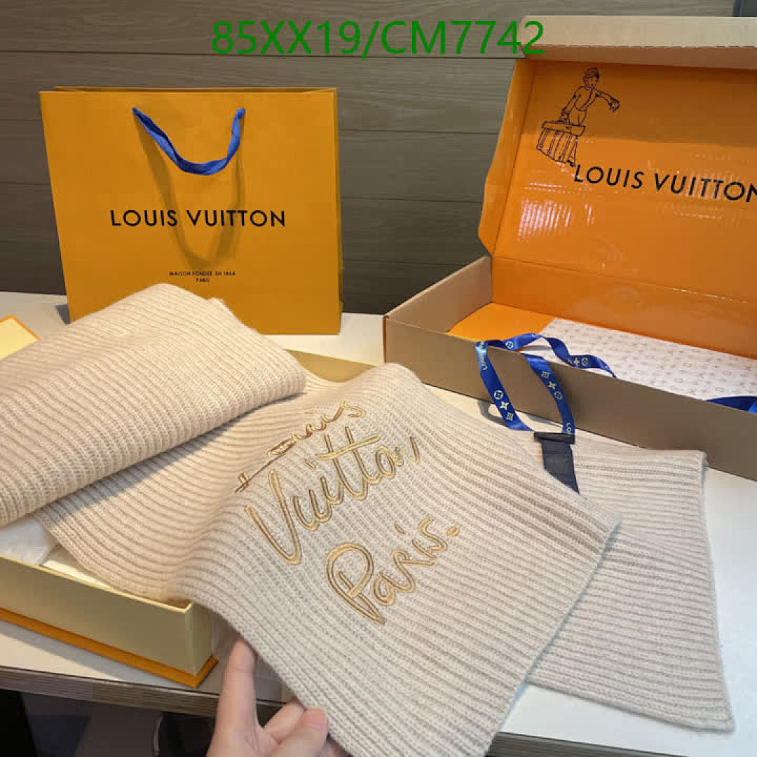 LV-Scarf Code: CM7742 $: 85USD