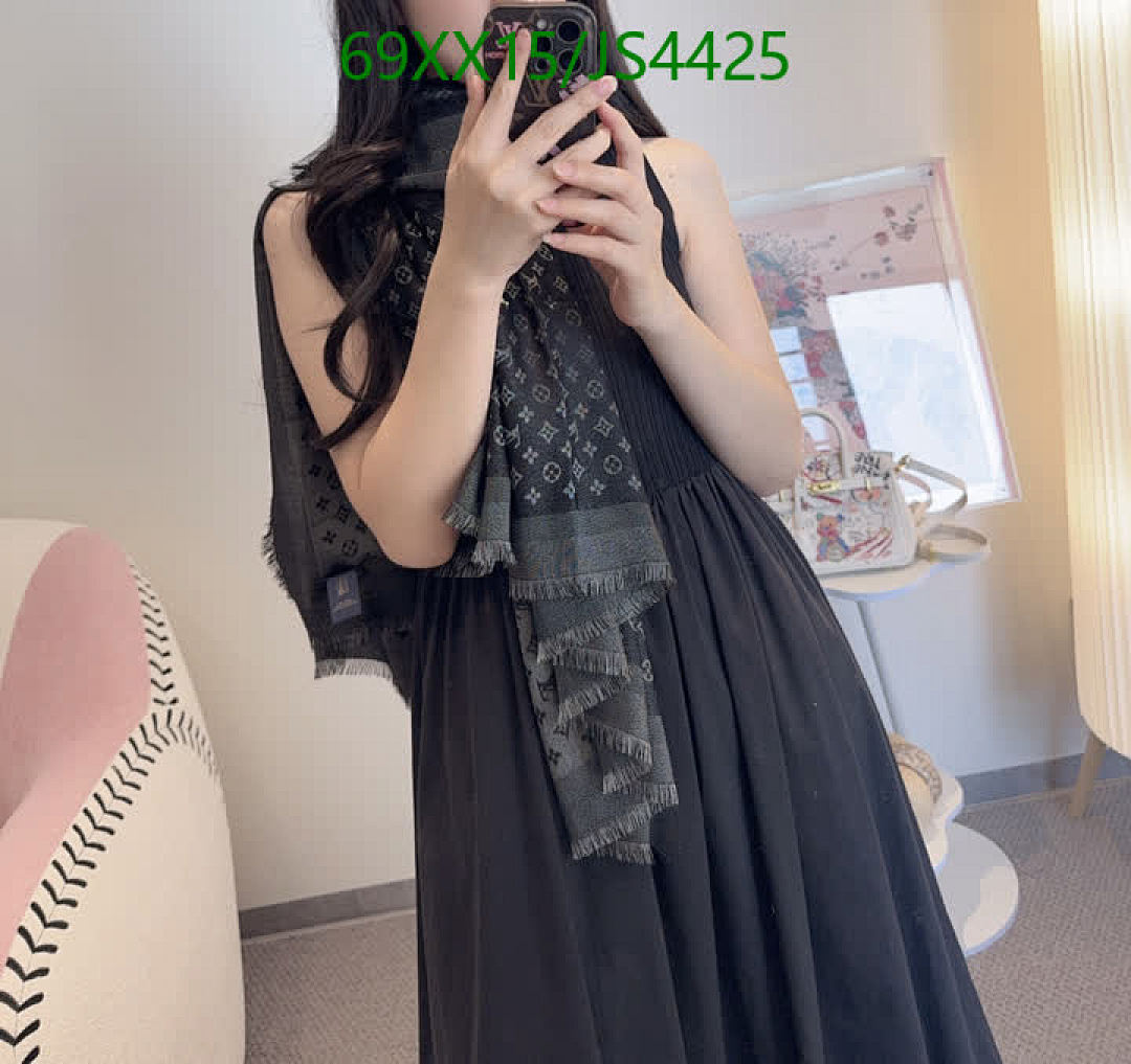 LV-Scarf Code: JS4425 $: 69USD
