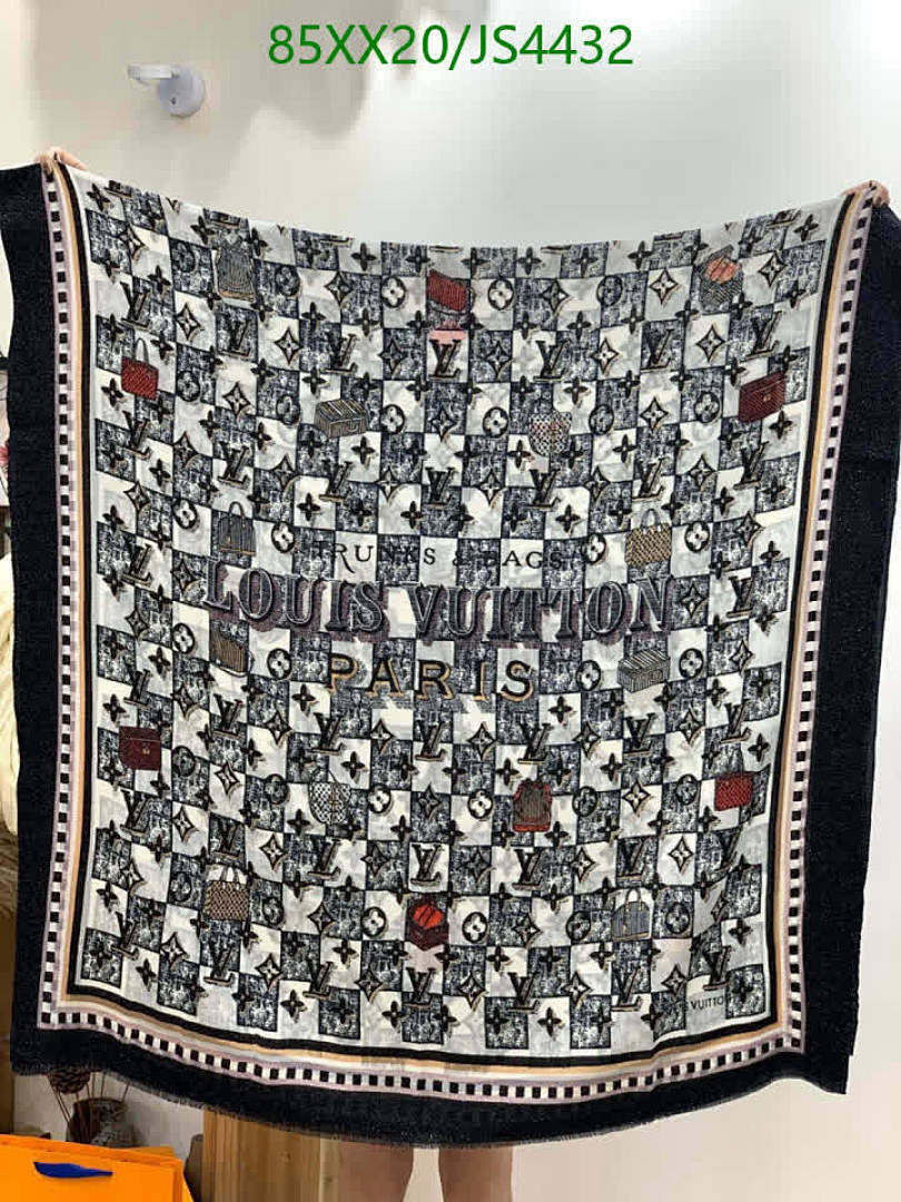 LV-Scarf Code: JS4432 $: 85USD