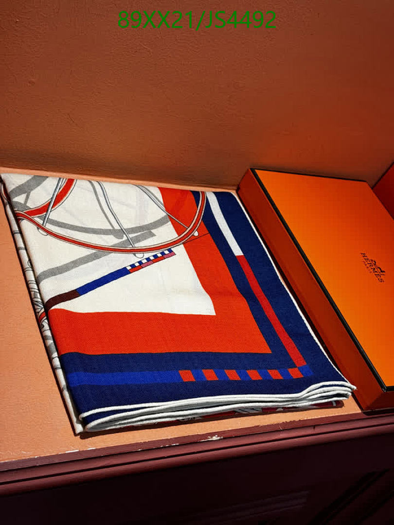 Hermes-Scarf Code: JS4492 $: 89USD