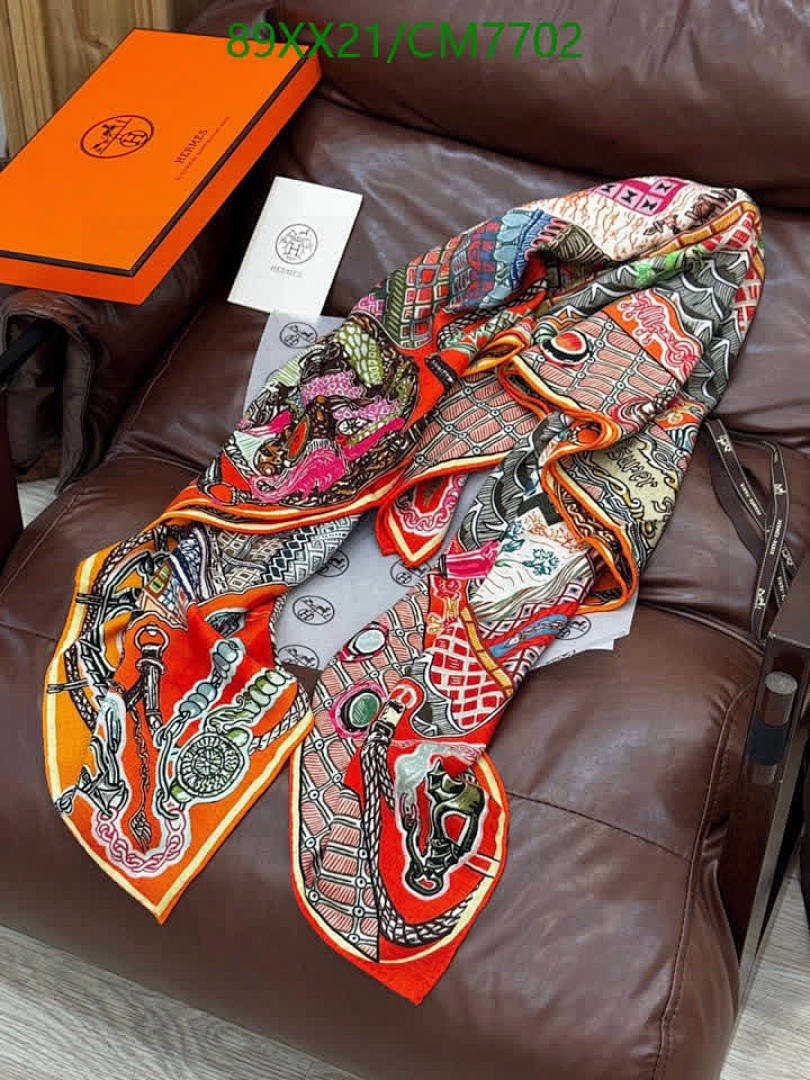 Hermes-Scarf Code: CM7702 $: 89USD