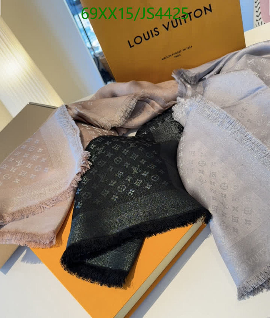 LV-Scarf Code: JS4425 $: 69USD