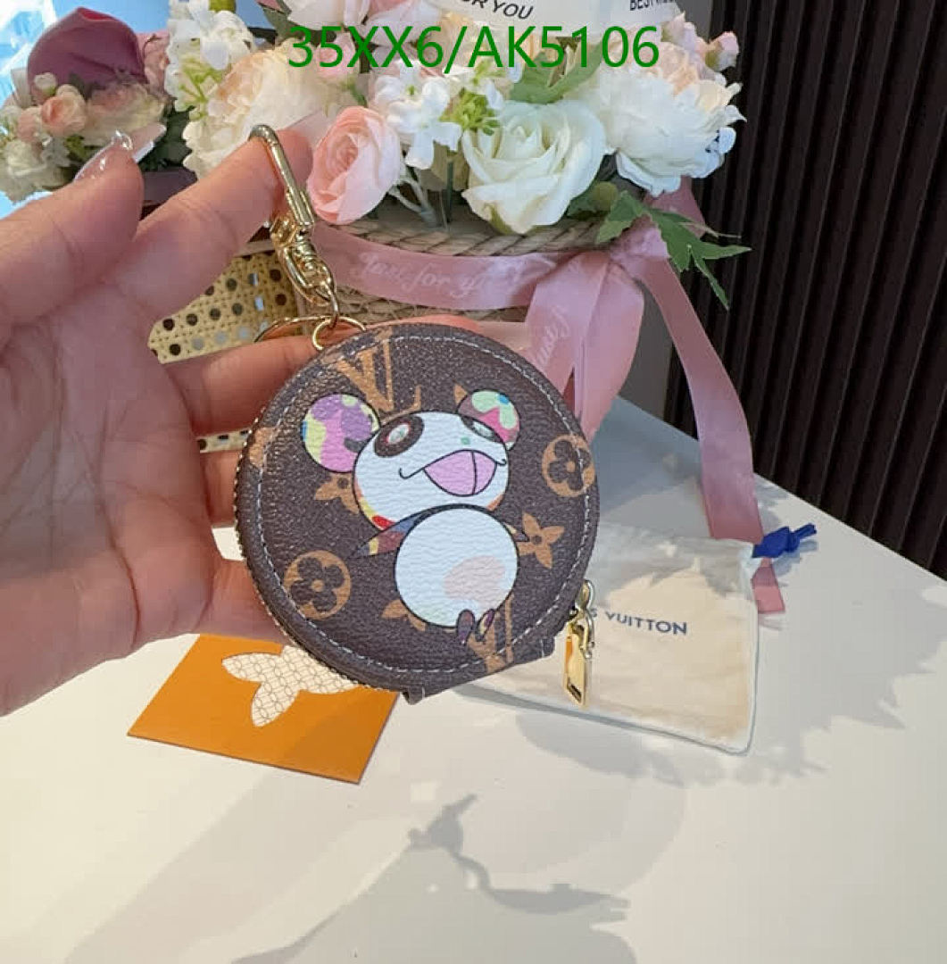 LV-Key pendant Code: AK5106 $: 35USD