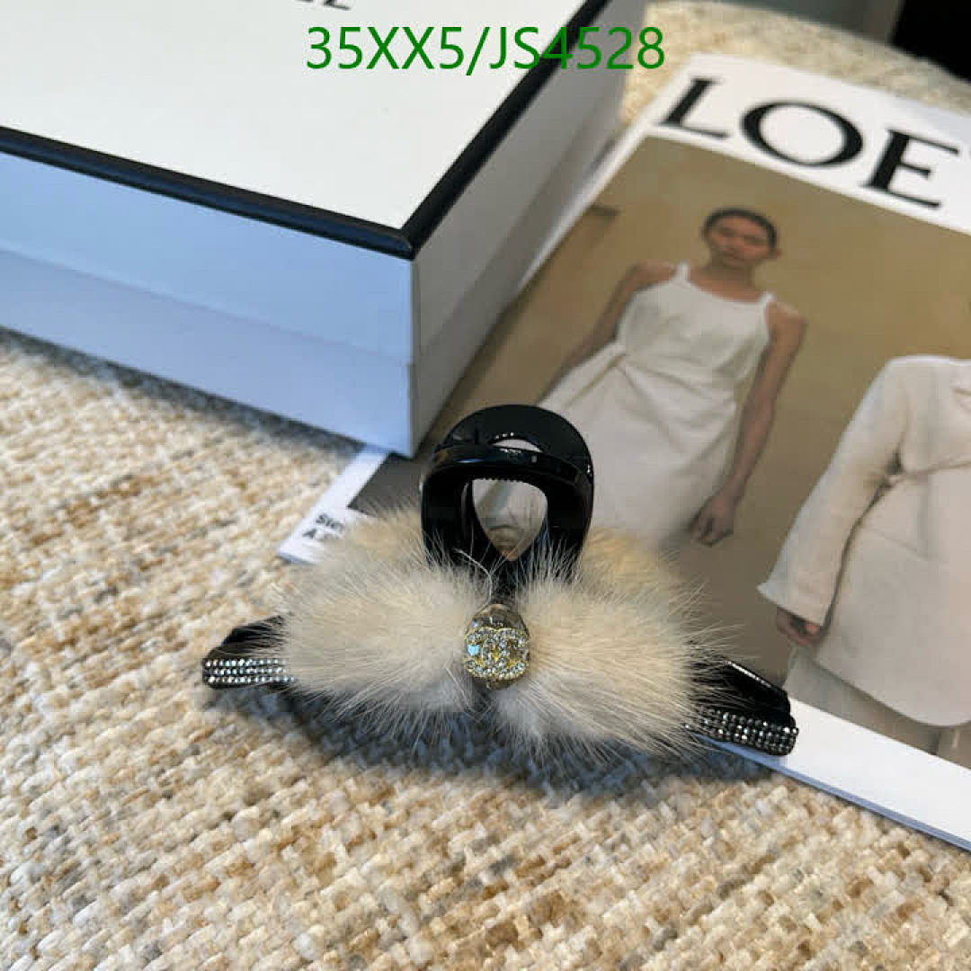 Chanel-Headband Code: JS4528 $: 35USD