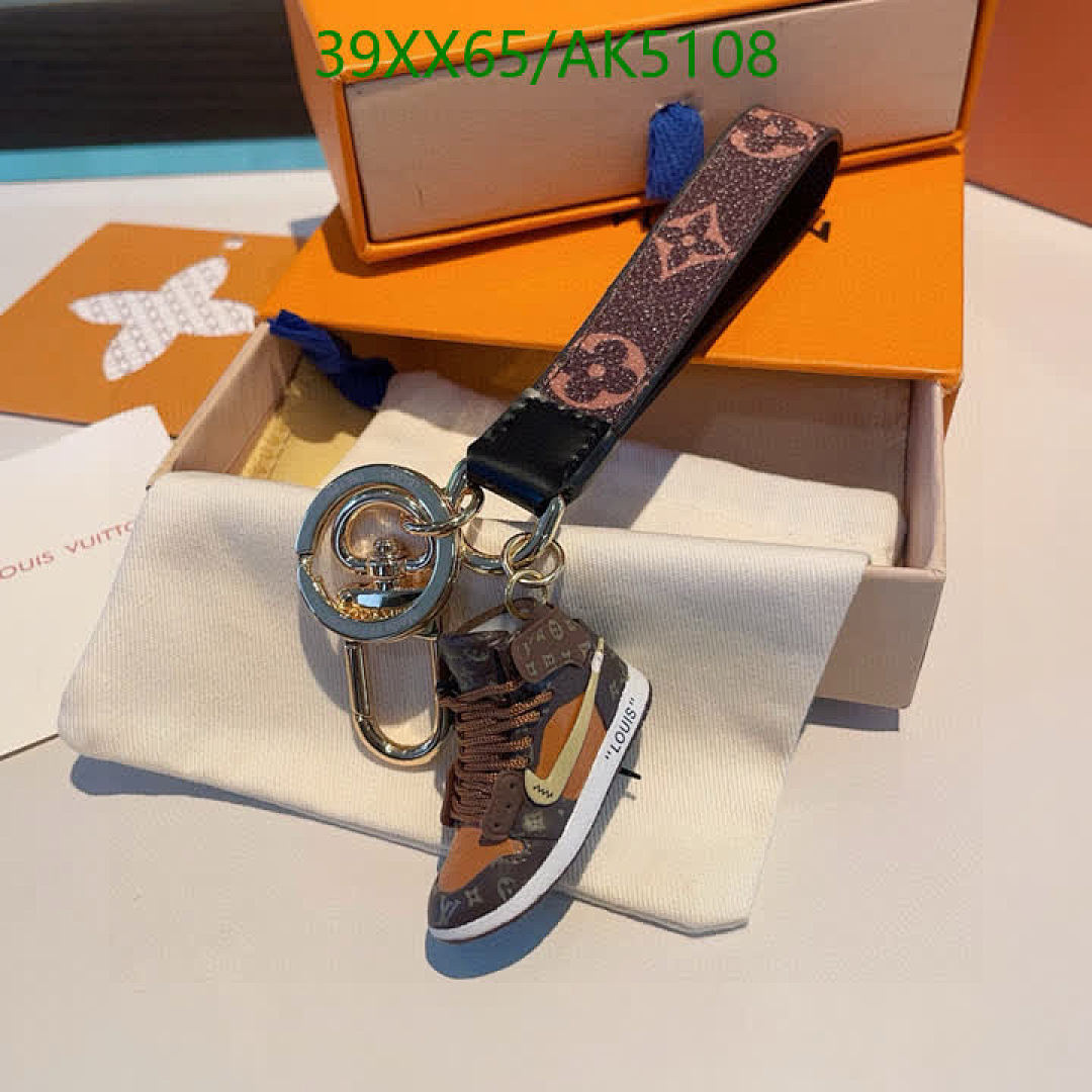 LV-Key pendant Code: AK5108 $: 39USD