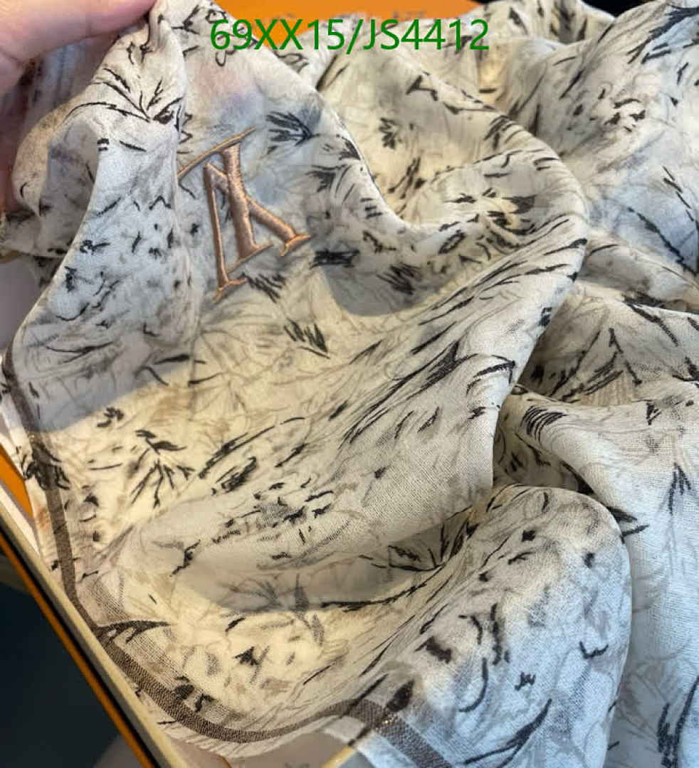 LV-Scarf Code: JS4412 $: 69USD