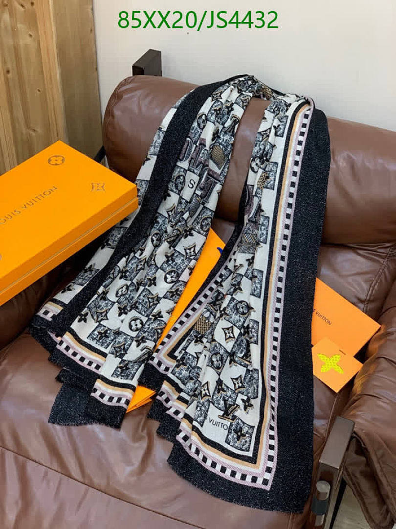 LV-Scarf Code: JS4432 $: 85USD