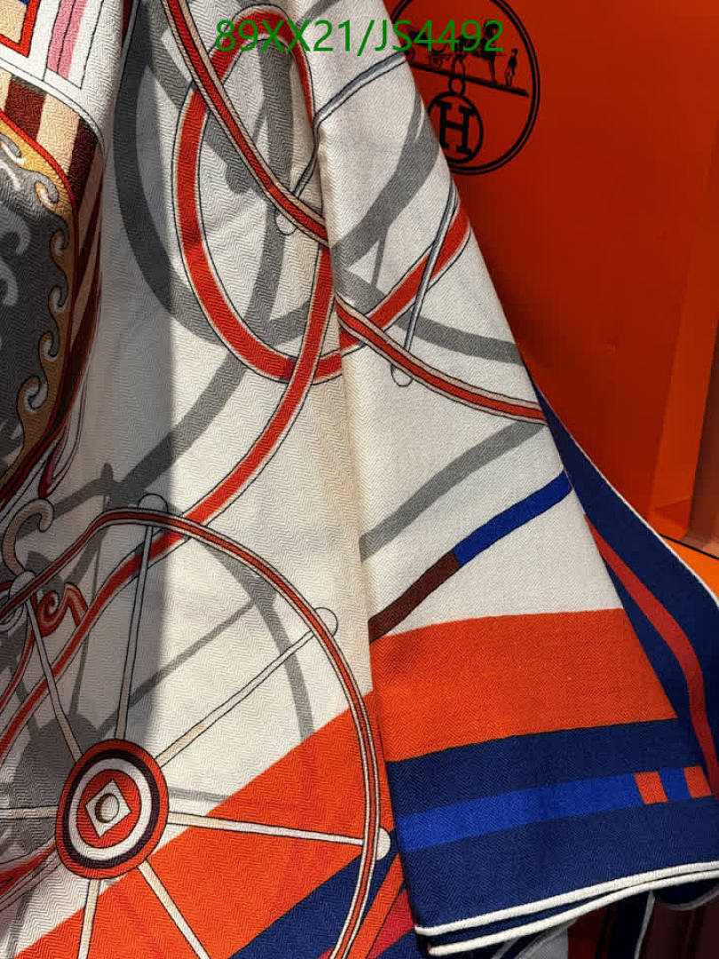 Hermes-Scarf Code: JS4492 $: 89USD