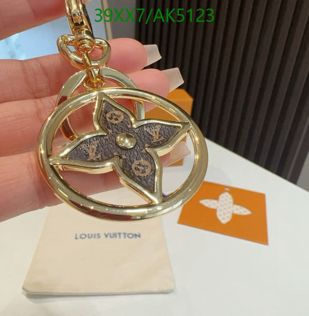 LV-Key pendant Code: AK5123 $: 39USD