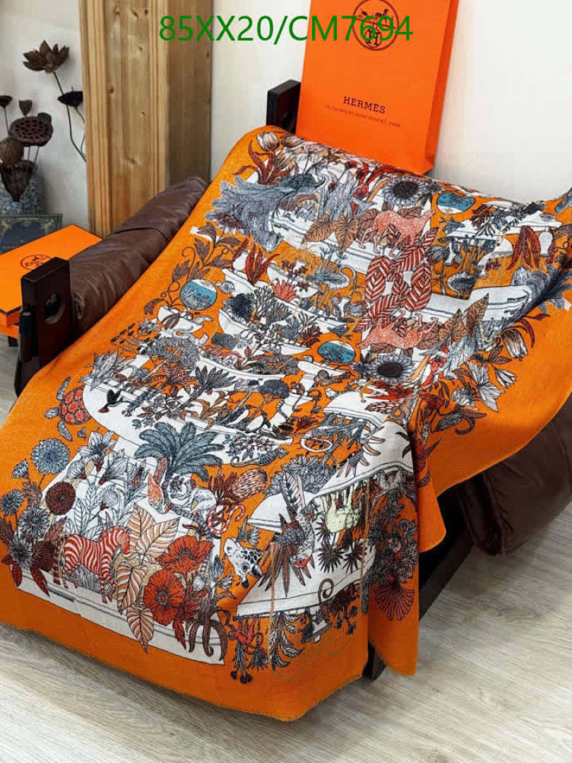 Hermes-Scarf Code: CM7694 $: 85USD