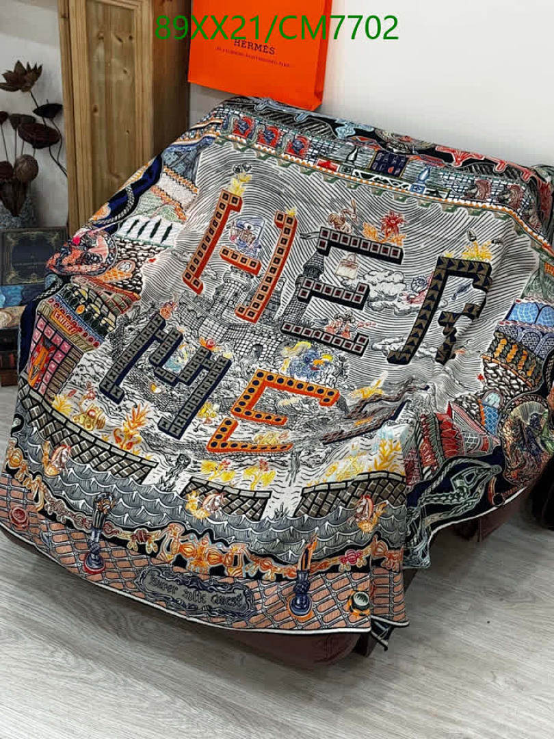 Hermes-Scarf Code: CM7702 $: 89USD