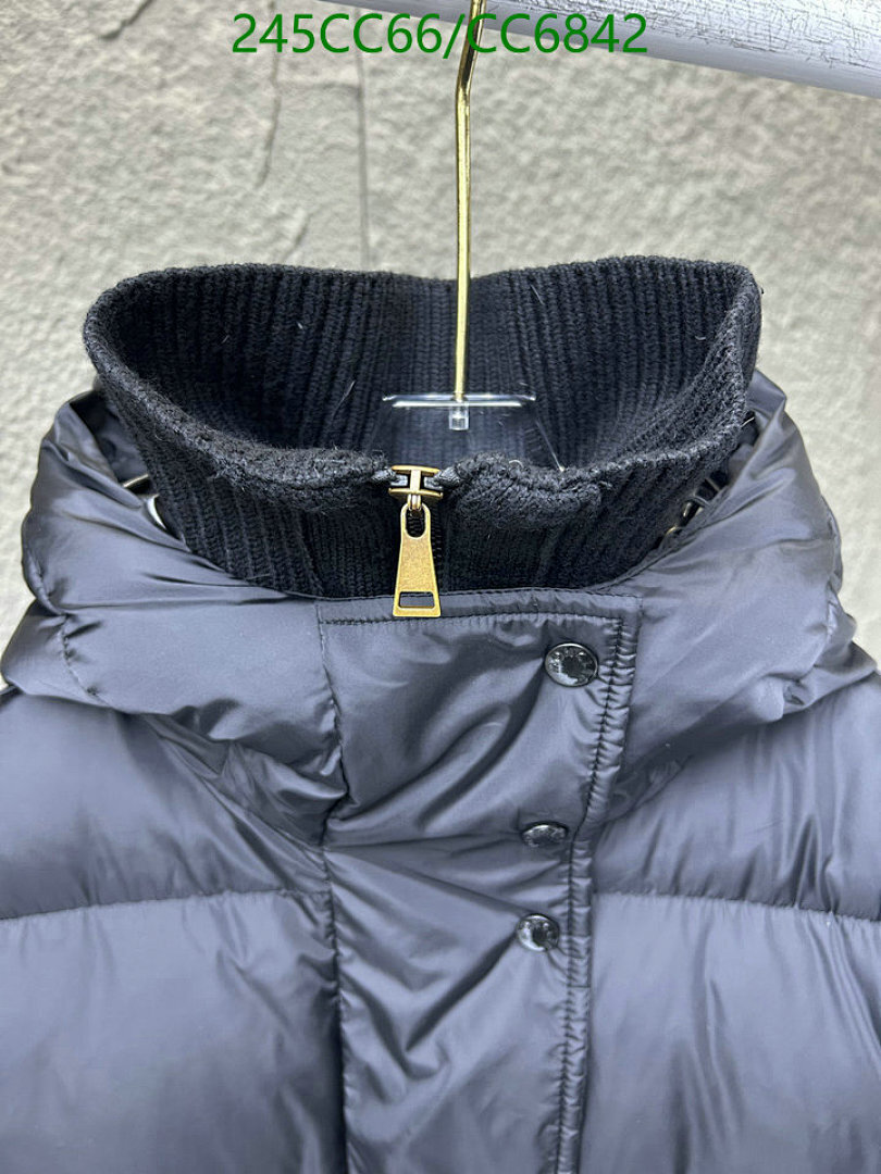 Moncler-Down jacket Women Code: CC6842 $: 245USD