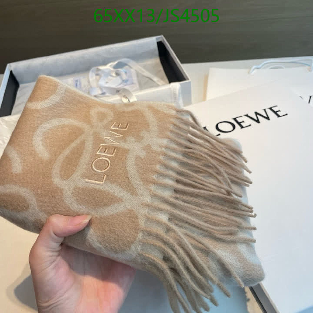 Loewe-Scarf Code: JS4505 $: 65USD