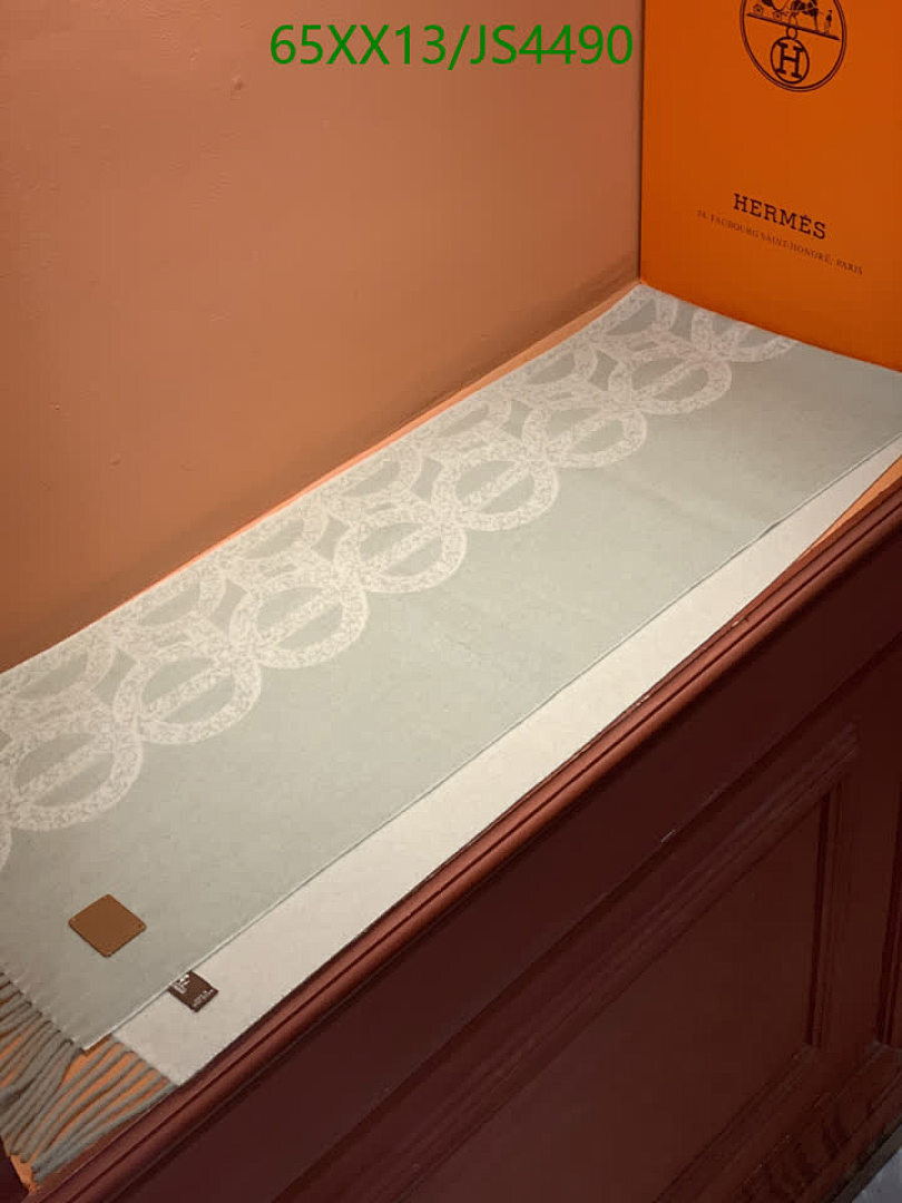 Hermes-Scarf Code: JS4490 $: 65USD