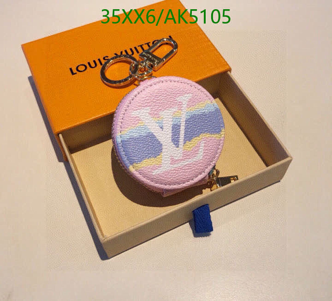 LV-Key pendant Code: AK5105 $: 35USD