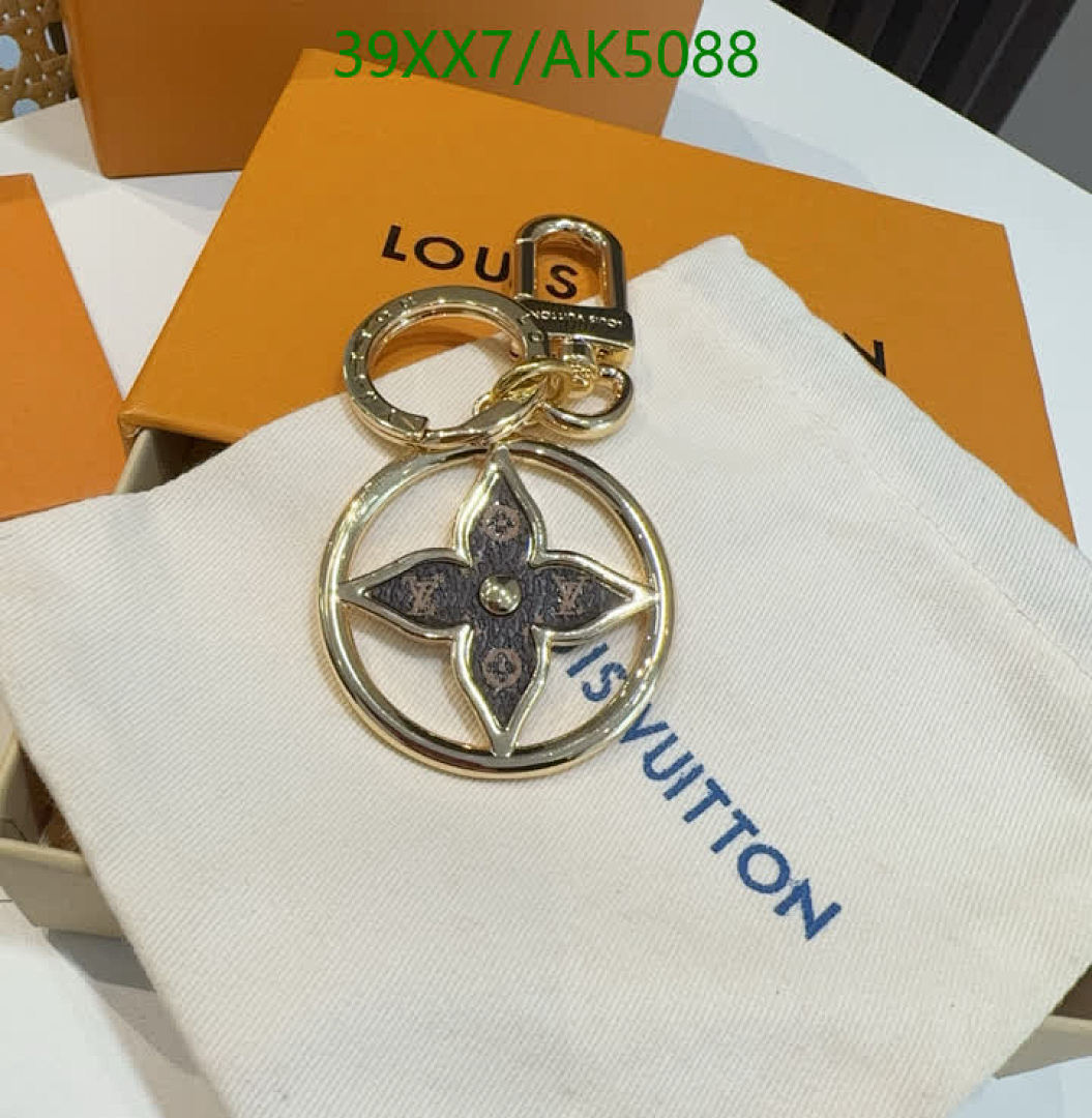 LV-Key pendant Code: AK5088 $: 39USD