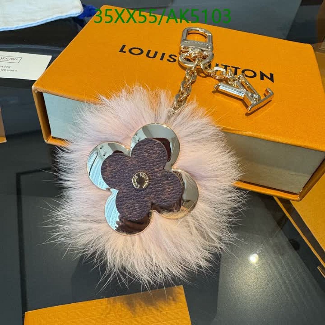 LV-Key pendant Code: AK5103 $: 35USD