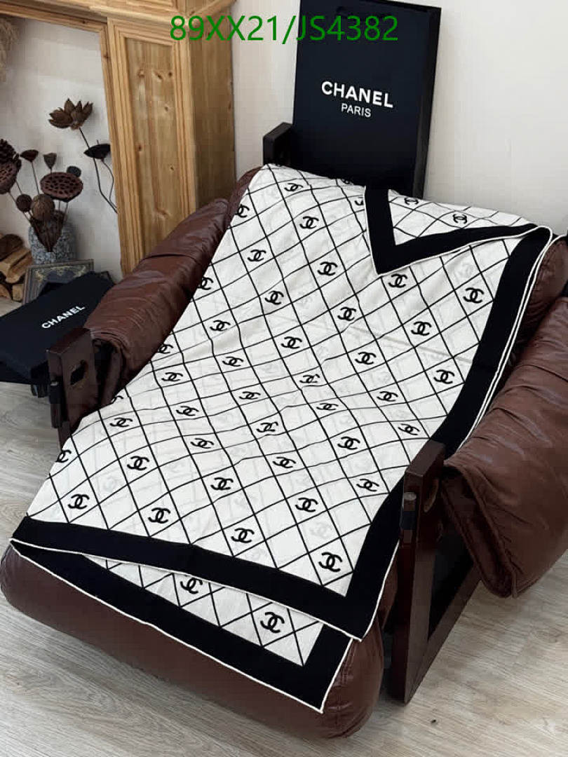 Chanel-Scarf Code: JS4382 $: 89USD