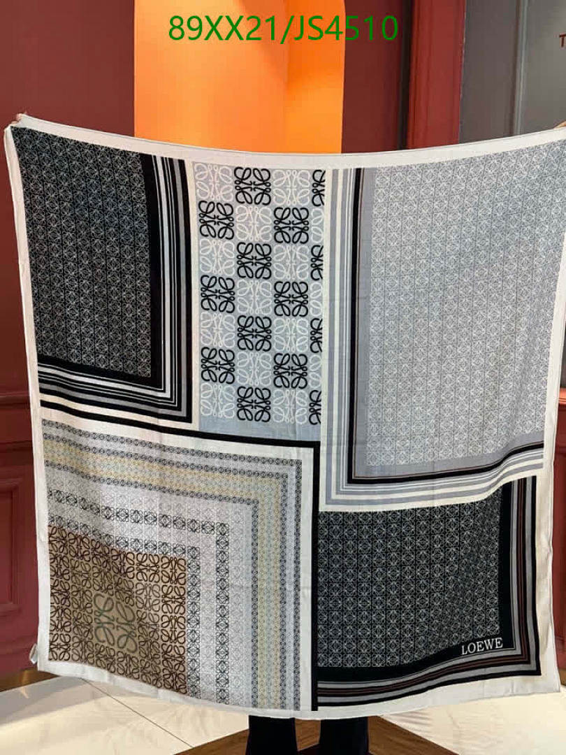 Loewe-Scarf Code: JS4510 $: 89USD